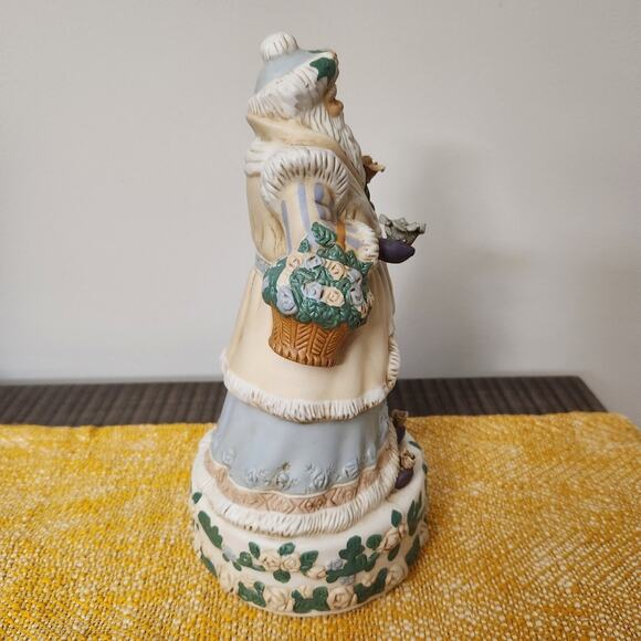 🎄🎅 Porcelain Victorian Santa Music Box Vintage Christmas - Picture 4 of 7